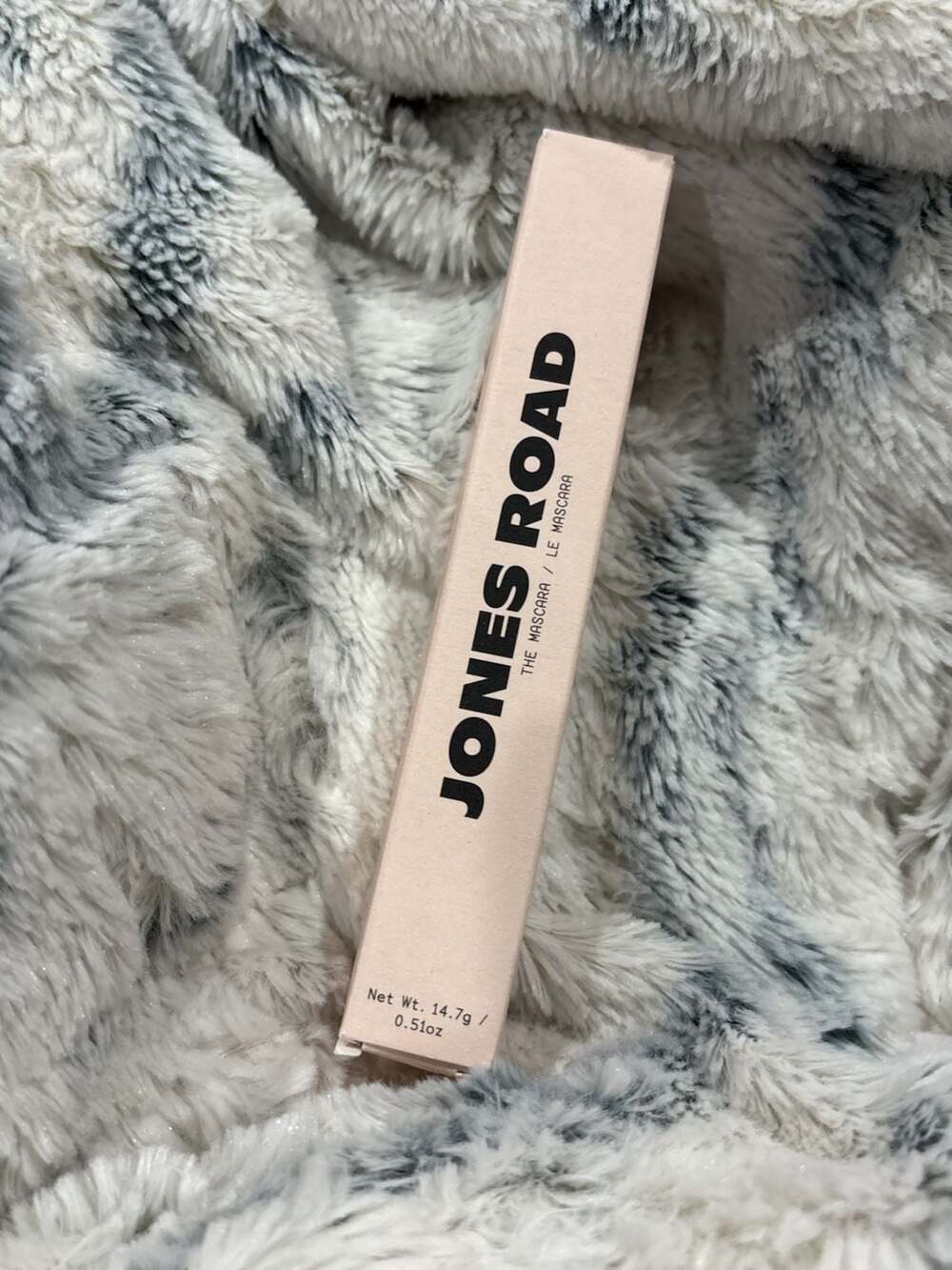 Jones Road The Mascara - Lightweight, buildable formula – ,